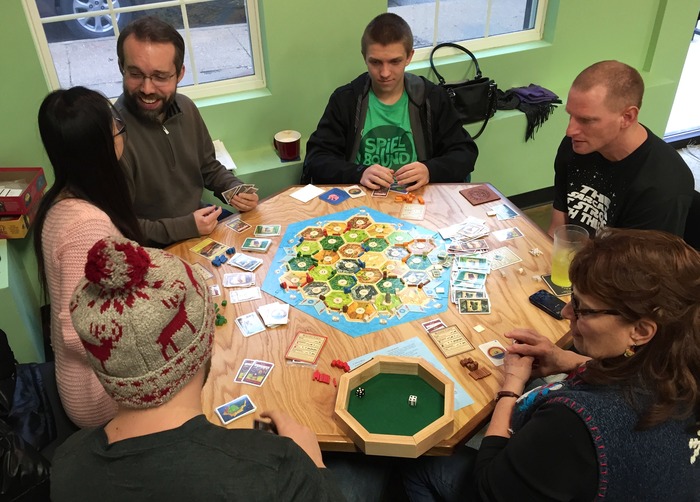 6-player Catan with family and friends